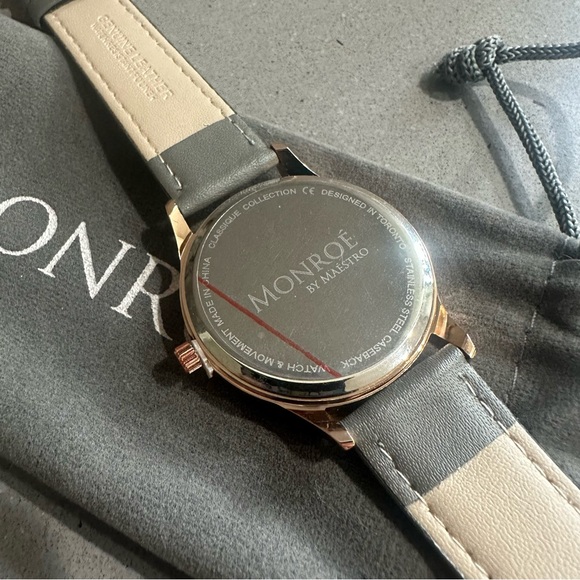 MONROÉ Classique Watch - Picture 5 of 6
